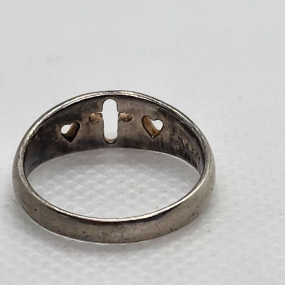 Sterling Silver Cross & Hearts Cutout Ring (5.75)